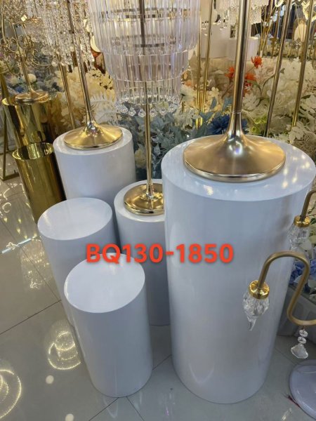 طقم ستاندات <br> <span class='text-color-warm'>سيتوفر قريباً</span>